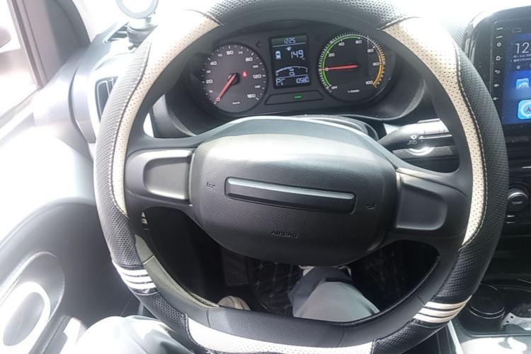 Used Roewe Clever 2022 311km QiQi BoBo Edition Steering Wheel