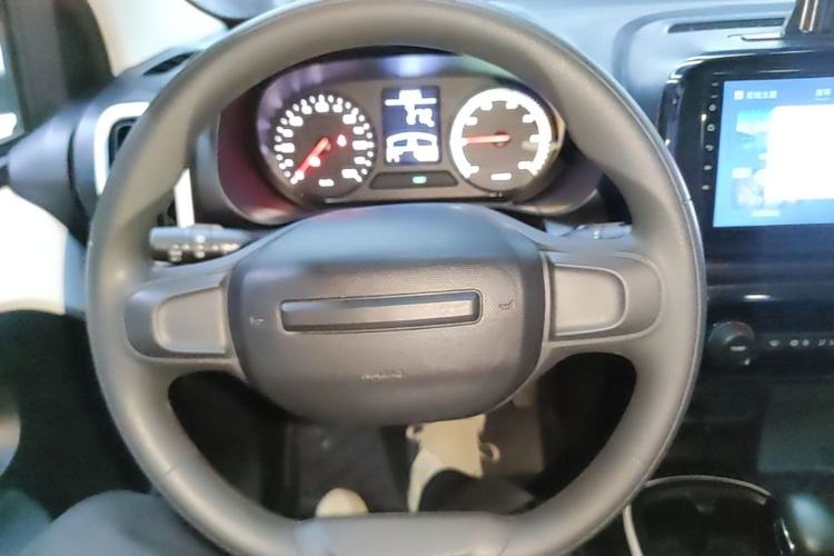 Used Roewe Clever 2022 311km QiQi BoBo Edition Steering Wheel
