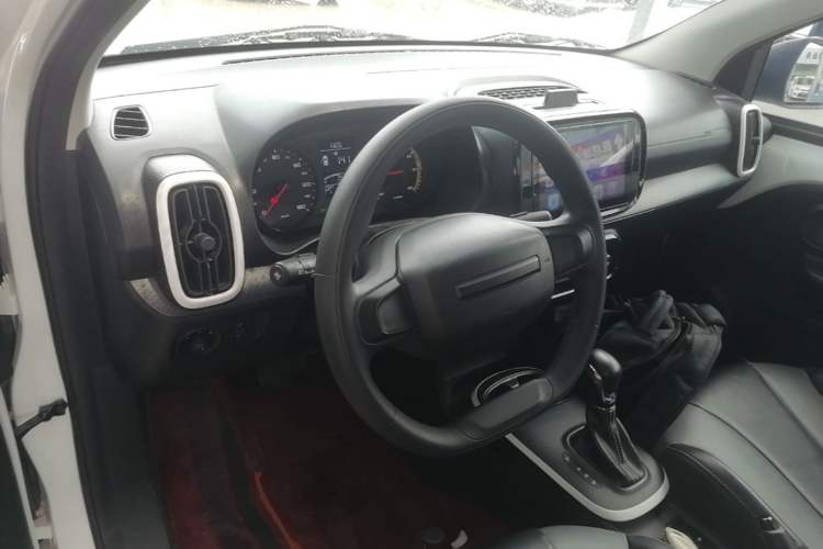 Used Roewe Clever 2022 311km QiQi BoBo Edition Steering Wheel