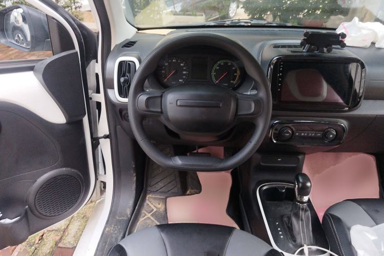 Used Roewe Clever 2022 311km QiQi BoBo Edition Steering Wheel