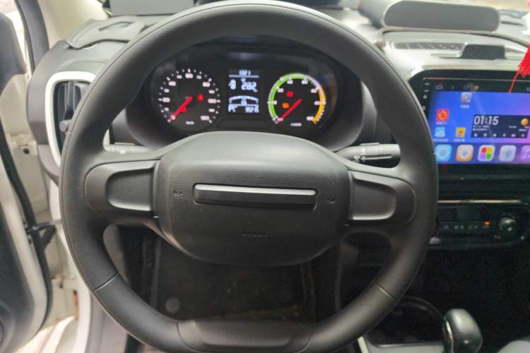 Used Roewe Clever 2022 311km QiQi BoBo Edition Steering Wheel