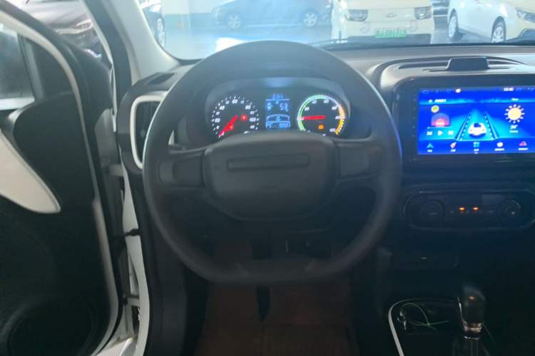 Used Roewe Clever 2022 311km QiQi BoBo Edition Steering Wheel