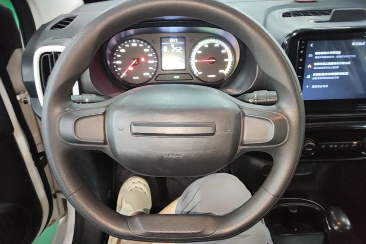 Used Roewe Clever 2022 311km QiQi BoBo Edition Steering Wheel
