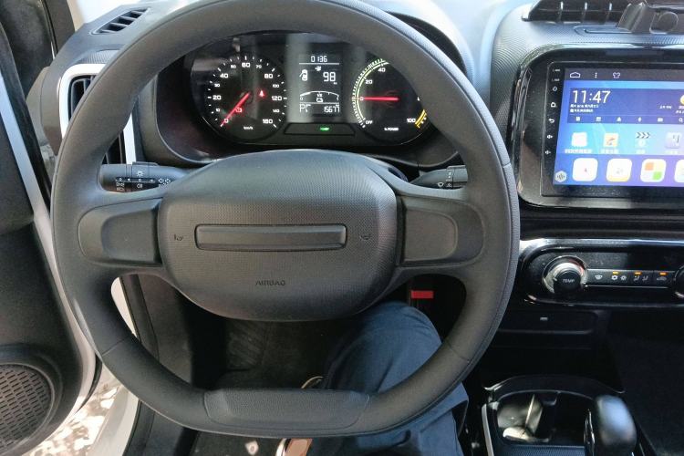 Used Roewe Clever 2022 311km QiQi BoBo Edition Steering Wheel