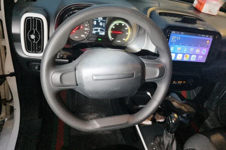 Used Roewe Clever 2022 311km QiQi BoBo Edition Steering Wheel