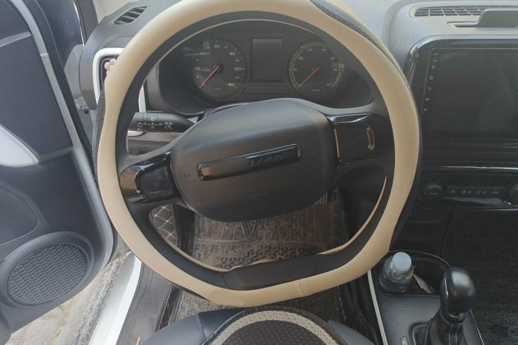 Used Roewe Clever 2022 311km QiQi BoBo Edition Steering Wheel
