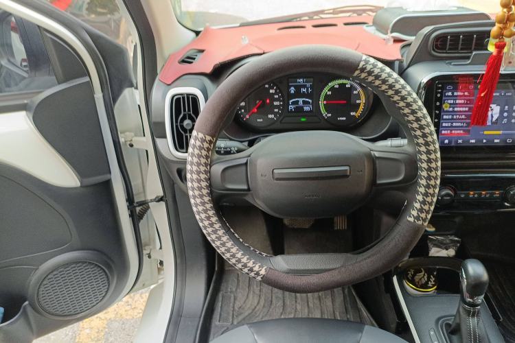 Used Roewe Clever 2022 311km QiQi BoBo Edition Steering Wheel