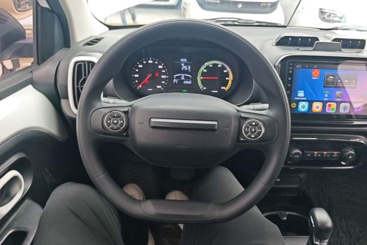 Used Roewe Clever 2022 311km QiQi BoBo Edition Steering Wheel
