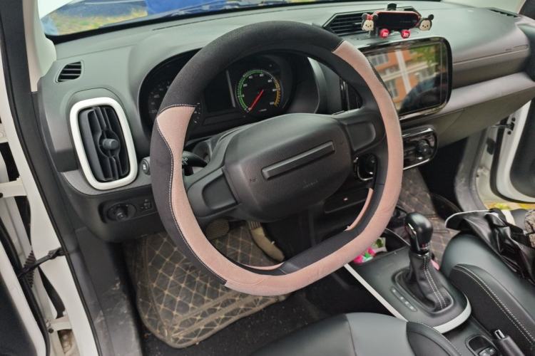 Used Roewe Clever 2022 311km QiQi BoBo Edition Steering Wheel