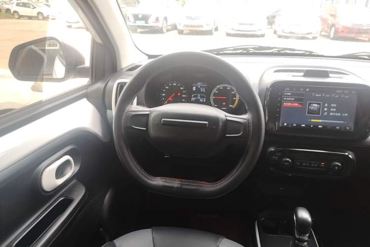 Used Roewe Clever 2022 311km QiQi BoBo Edition Steering Wheel