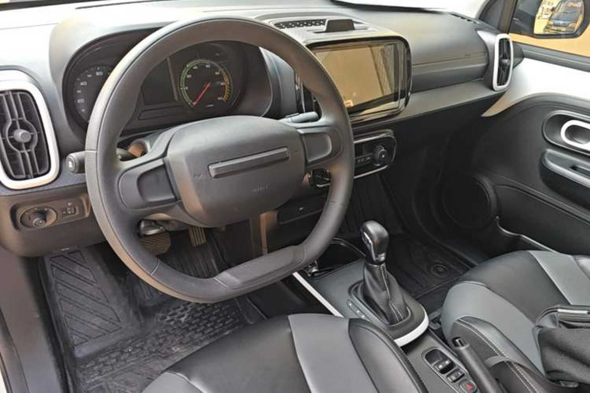 Used Roewe Clever 2022 311km QiQi BoBo Edition Steering Wheel