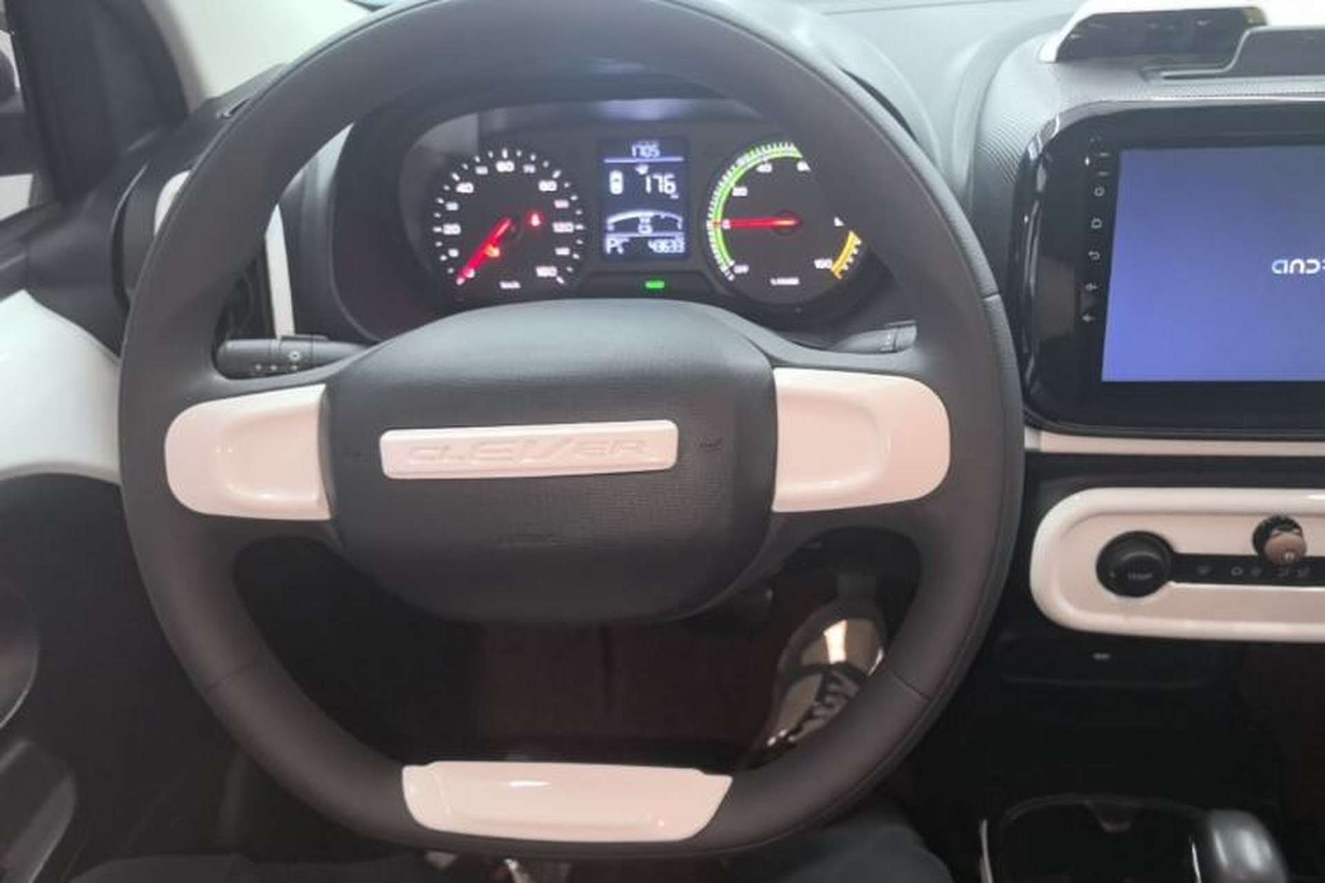 Used Roewe Clever 2022 311km QiQi BoBo Edition Steering Wheel