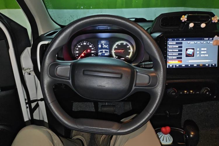 Used Roewe Clever 2022 311km QiQi BoBo Edition Steering Wheel