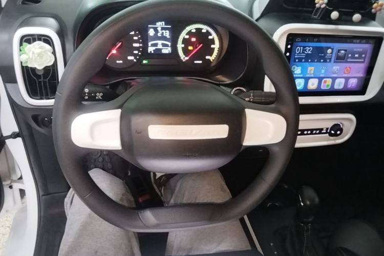 Used Roewe Clever 2022 311km QiQi BoBo Edition Steering Wheel