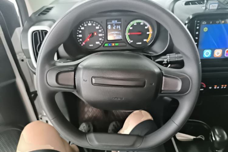 Used Roewe Clever 2022 311km QiQi BoBo Edition Steering Wheel