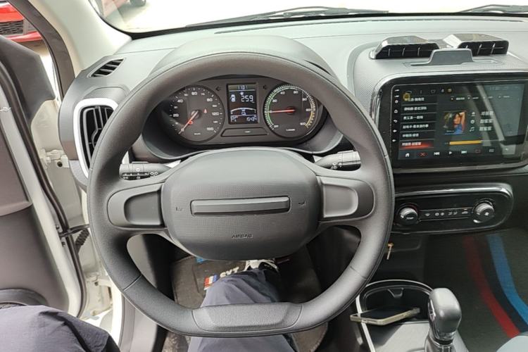Used Roewe Clever 2022 311km QiQi BoBo Edition Steering Wheel