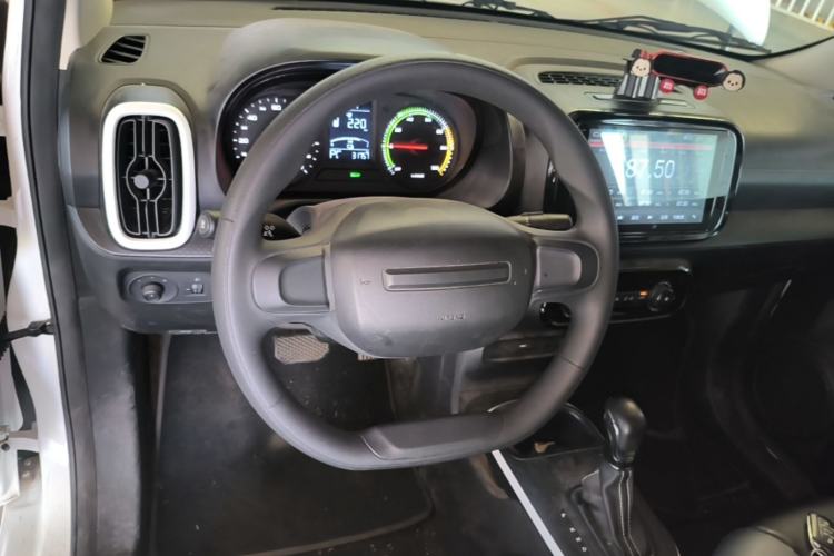 Used Roewe Clever 2022 311km QiQi BoBo Edition Steering Wheel