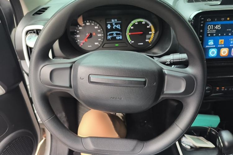 Used Roewe Clever 2022 311km QiQi BoBo Edition Steering Wheel