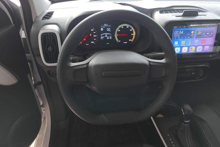 Used Roewe Clever 2022 311km QiQi BoBo Edition Steering Wheel