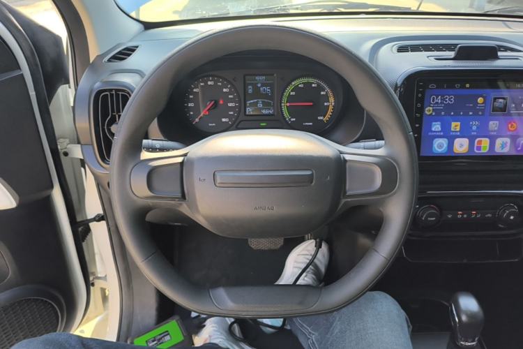 Used Roewe Clever 2022 311km QiQi BoBo Edition Steering Wheel