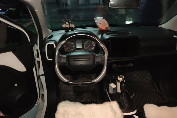 Used Roewe Clever 2022 311km QiQi BoBo Edition Steering Wheel