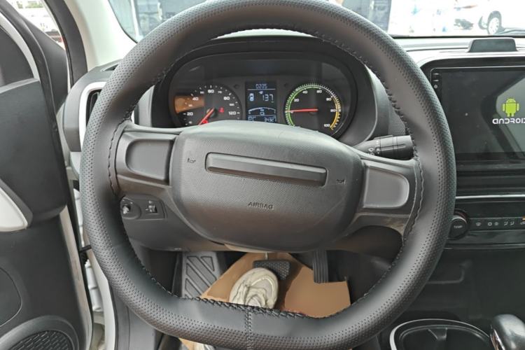 Used Roewe Clever 2022 311km QiQi BoBo Edition Steering Wheel