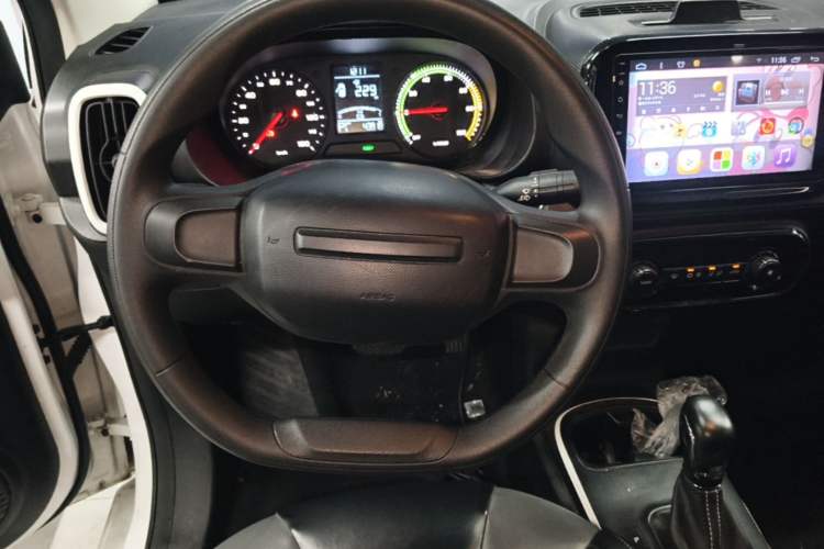Used Roewe Clever 2022 311km QiQi BoBo Edition Steering Wheel