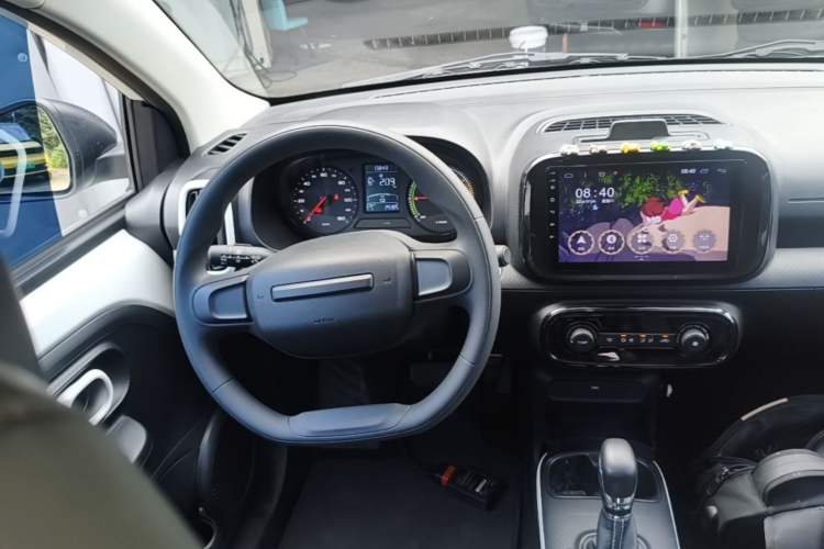 Used Roewe Clever 2022 311km QiQi BoBo Edition Steering Wheel