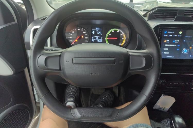 Used Roewe Clever 2022 311km QiQi BoBo Edition Steering Wheel