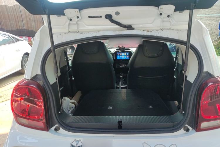 Used Roewe Clever 2022 311km QiQi BoBo Edition Trunk