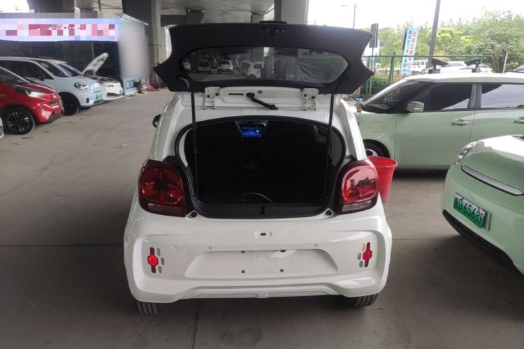 Used Roewe Clever 2022 311km QiQi BoBo Edition Trunk