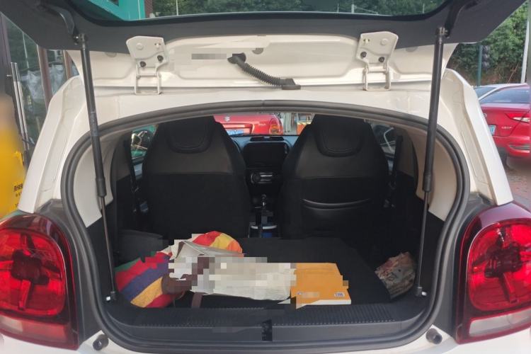 Used Roewe Clever 2022 311km QiQi BoBo Edition Trunk
