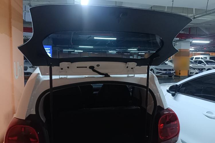 Used Roewe Clever 2022 311km QiQi BoBo Edition Trunk