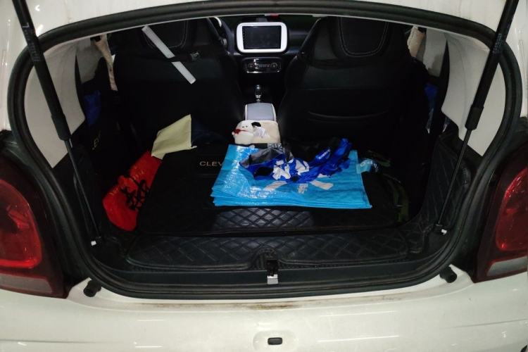 Used Roewe Clever 2022 311km QiQi BoBo Edition Trunk