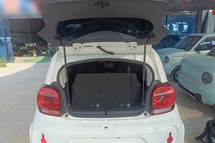 Used Roewe Clever 2022 311km QiQi BoBo Edition Trunk