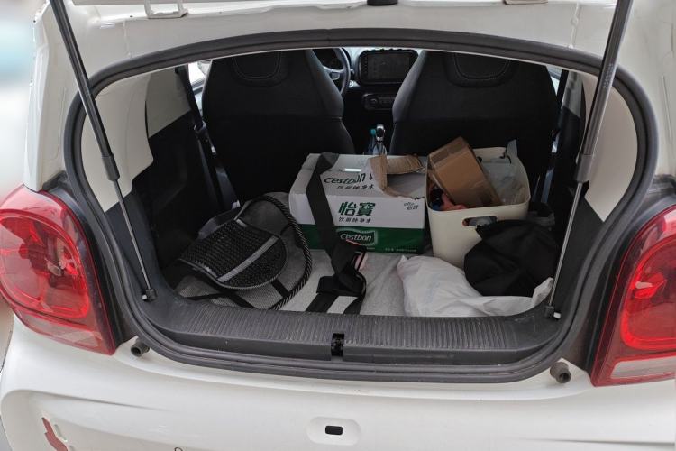 Used Roewe Clever 2022 311km QiQi BoBo Edition Trunk