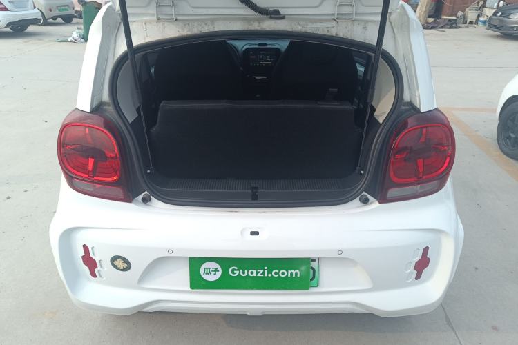 Used Roewe Clever 2022 311km QiQi BoBo Edition Trunk