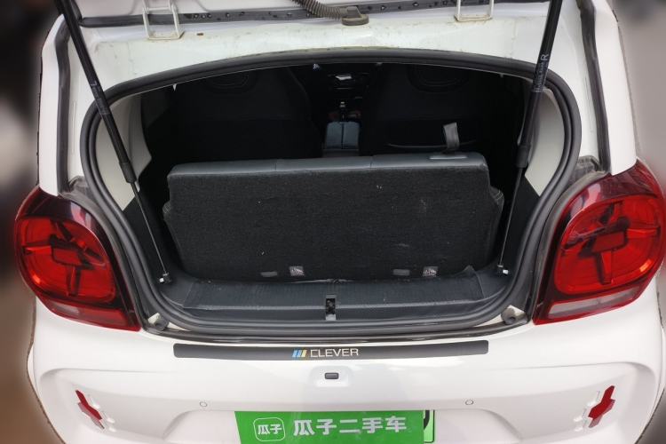 Used Roewe Clever 2022 311km QiQi BoBo Edition Trunk