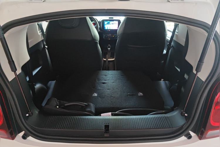 Used Roewe Clever 2022 311km QiQi BoBo Edition Trunk