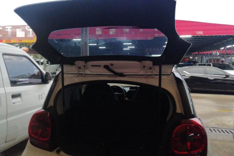 Used Roewe Clever 2022 311km QiQi BoBo Edition Trunk