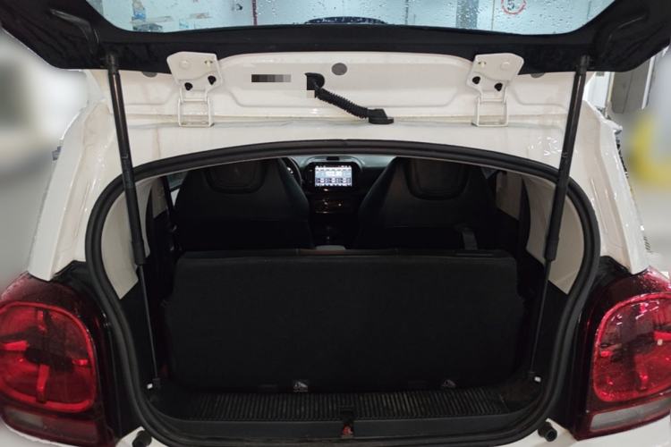 Used Roewe Clever 2022 311km QiQi BoBo Edition Trunk