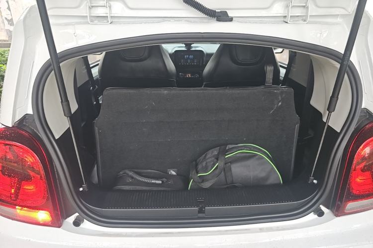 Used Roewe Clever 2022 311km QiQi BoBo Edition Trunk