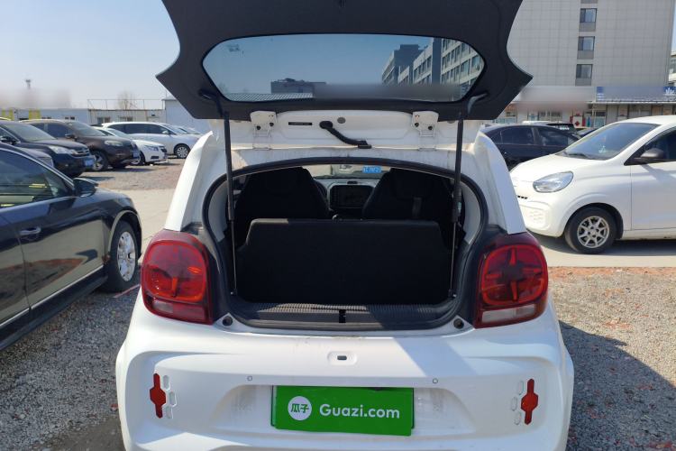 Used Roewe Clever 2022 311km QiQi BoBo Edition Trunk