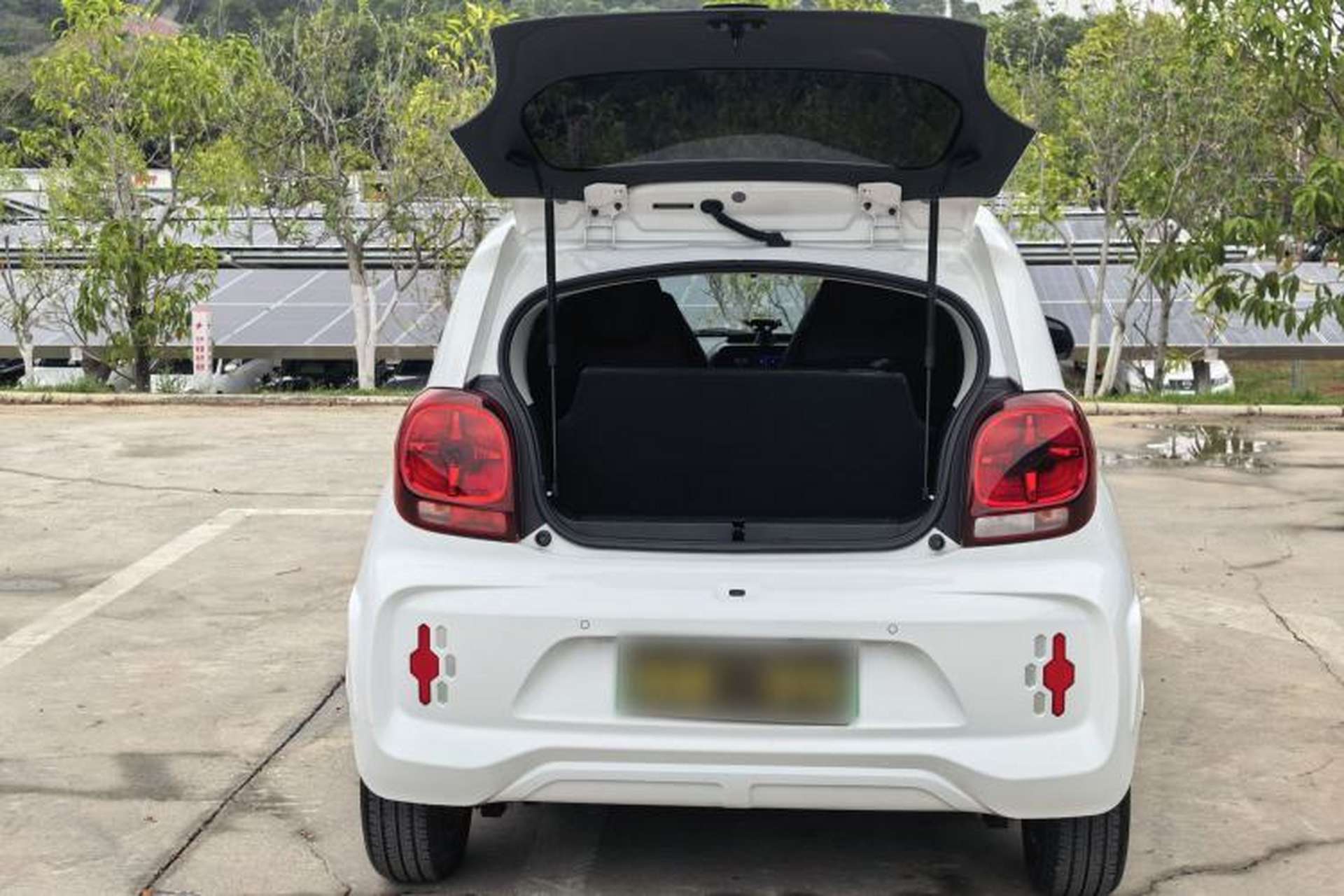 Used Roewe Clever 2022 311km QiQi BoBo Edition Trunk