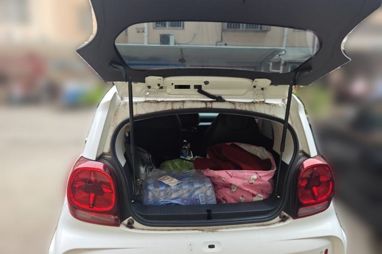 Used Roewe Clever 2022 311km QiQi BoBo Edition Trunk