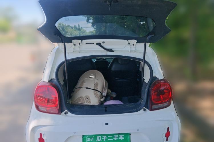 Used Roewe Clever 2022 311km QiQi BoBo Edition Trunk