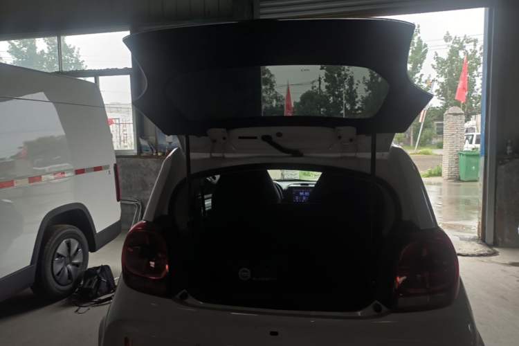 Used Roewe Clever 2022 311km QiQi BoBo Edition Trunk