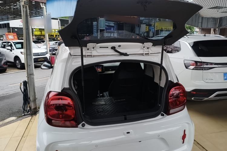Used Roewe Clever 2022 311km QiQi BoBo Edition Trunk