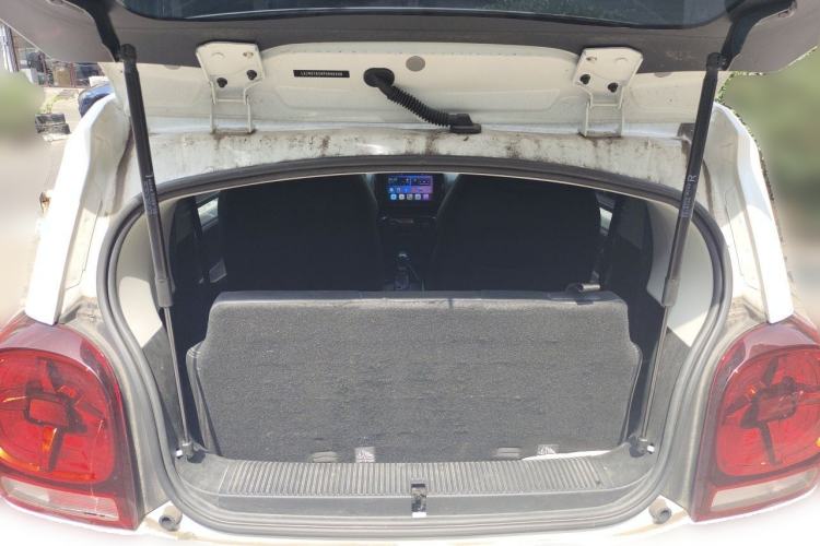 Used Roewe Clever 2022 311km QiQi BoBo Edition Trunk