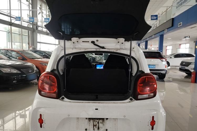 Used Roewe Clever 2022 311km QiQi BoBo Edition Trunk